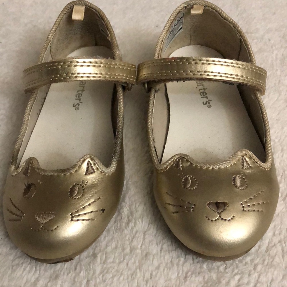 Gold kitty dress shoes